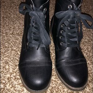 Ankle combat boots